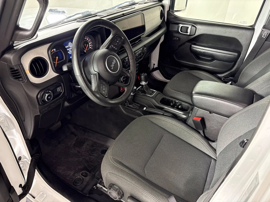 Used 2025 White Jeep Willys image 29