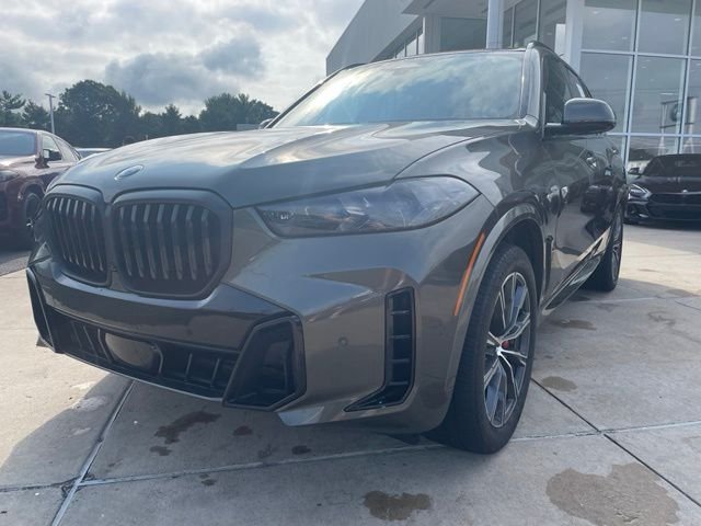 Certified Used 2024 Green BMW xDrive40i image 4