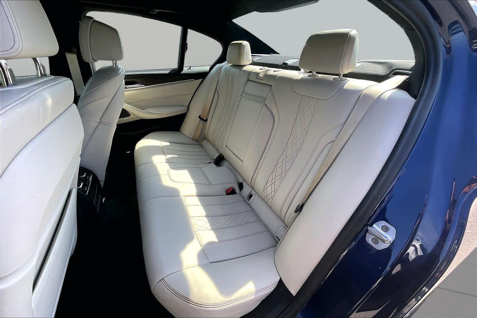 Used 2018 Mediterranean Blue Metallic BMW 530i image 21
