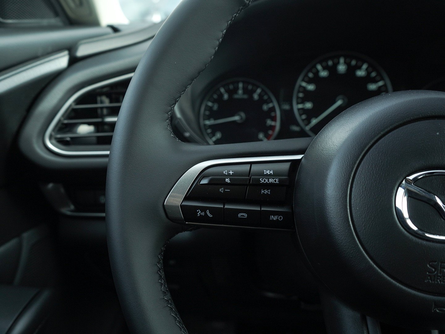 New 2026 Jet Black Mica Mazda 2.5 S Preferred AWD image 21