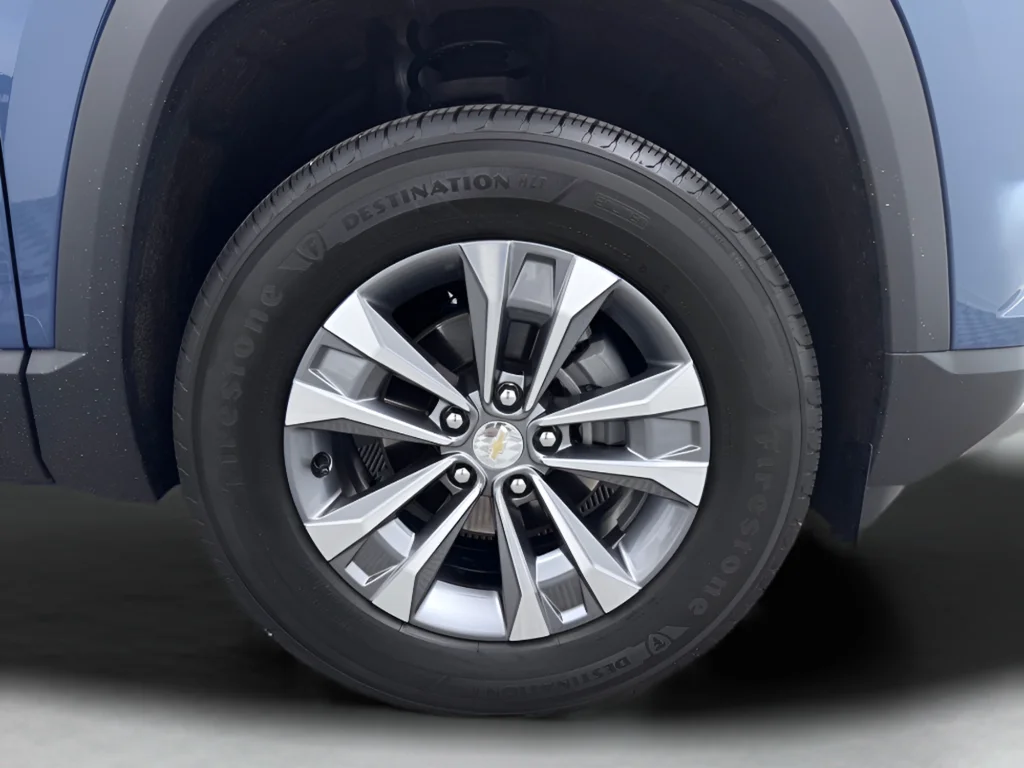 Used 2025 Lakeshore Blue Chevrolet LT image 44