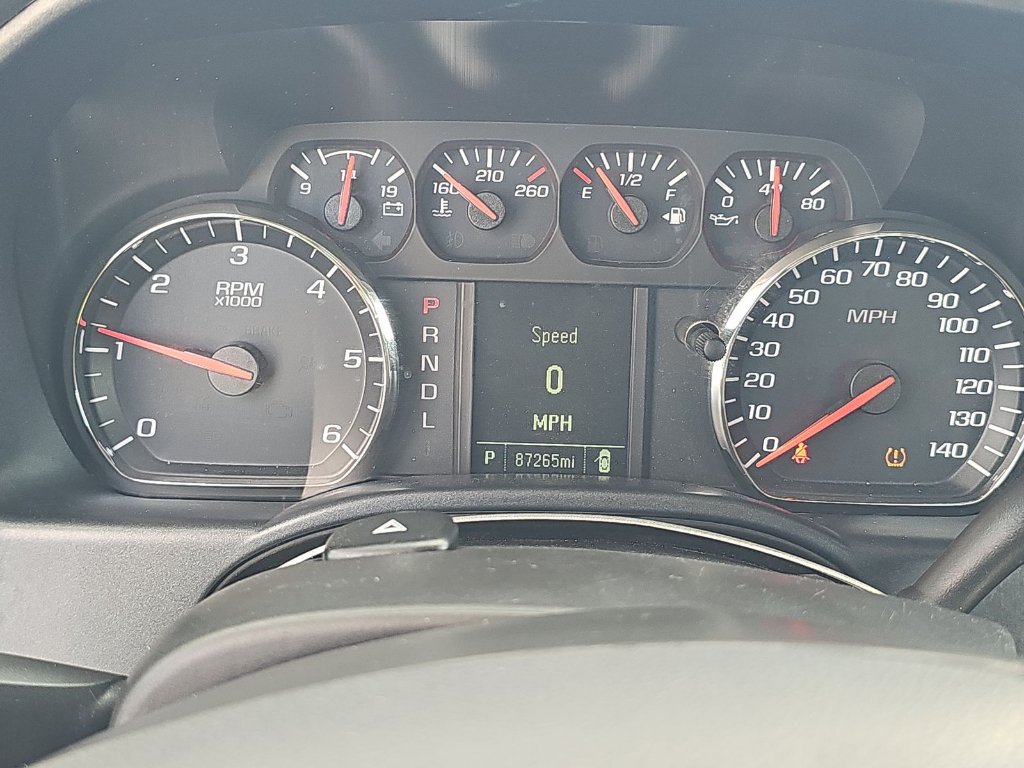 Used 2018 Silver Ice Metallic Chevrolet Work Truck image 7