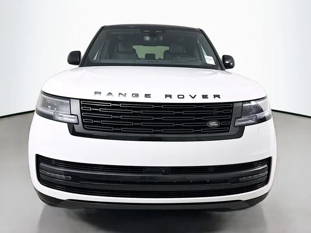 New 2026 Fuji White Land Rover SE image 2