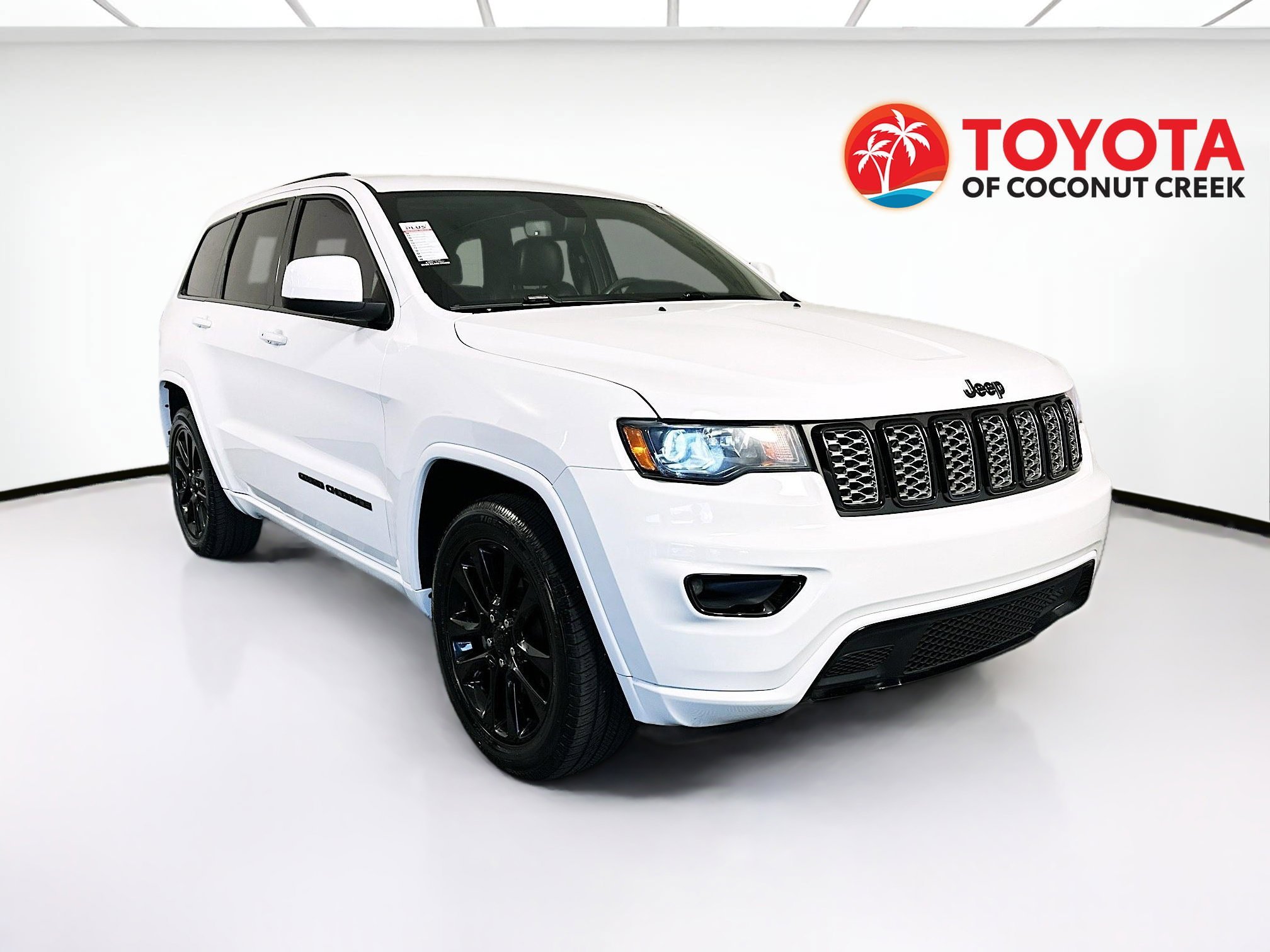 2019 Jeep Grand thumbnail 3