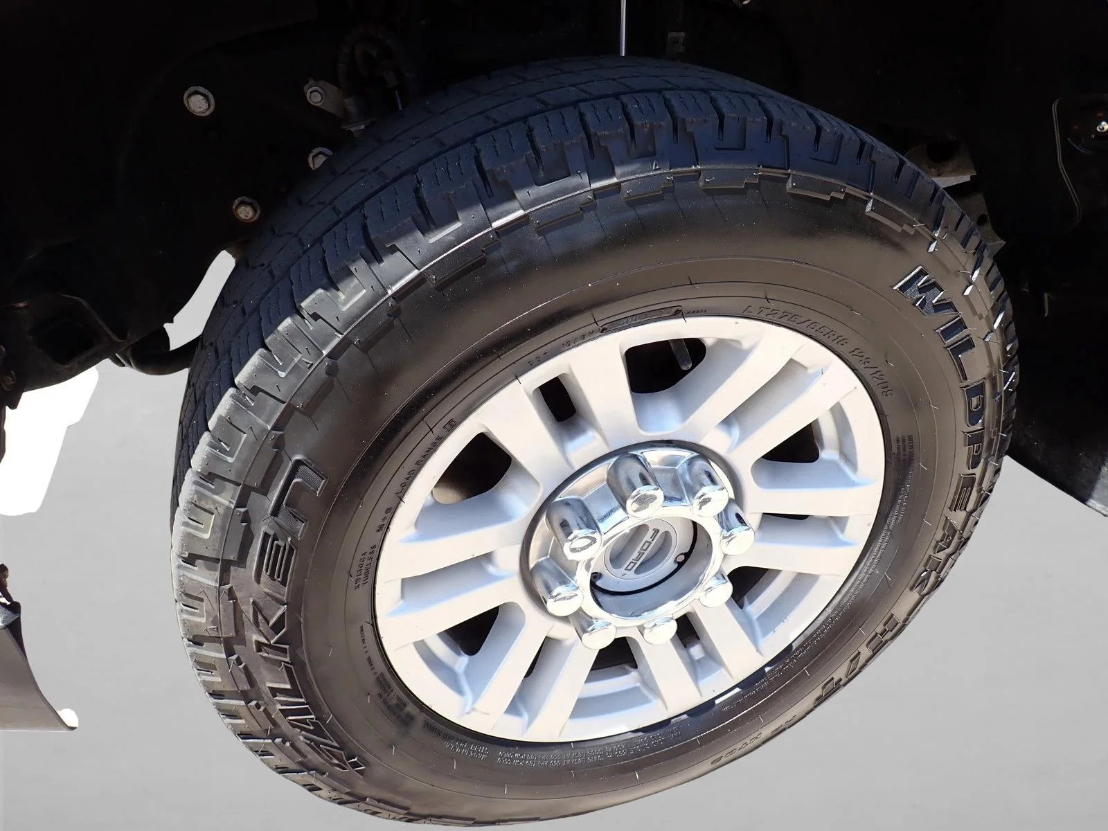 Used 2017 Magnetic Metallic Ford XLT image 7