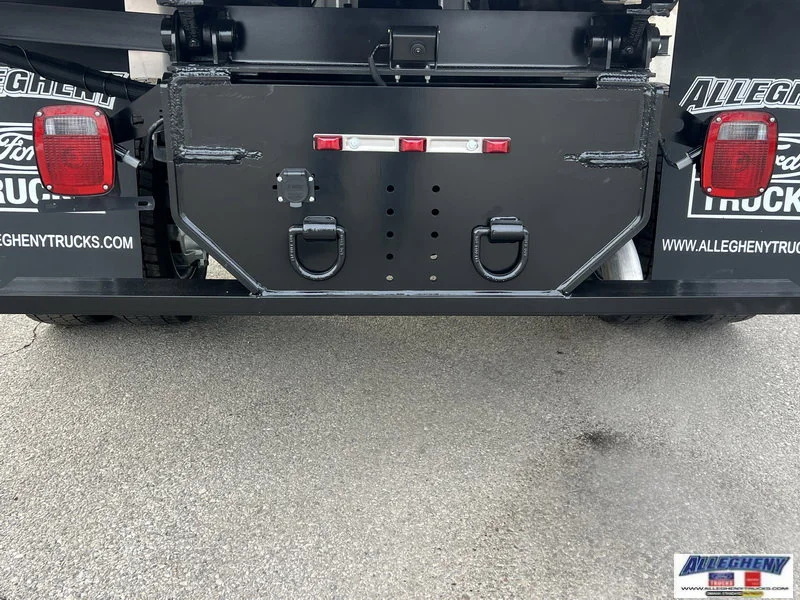 New 2025 Oxford White Ford F-550® XL image 9