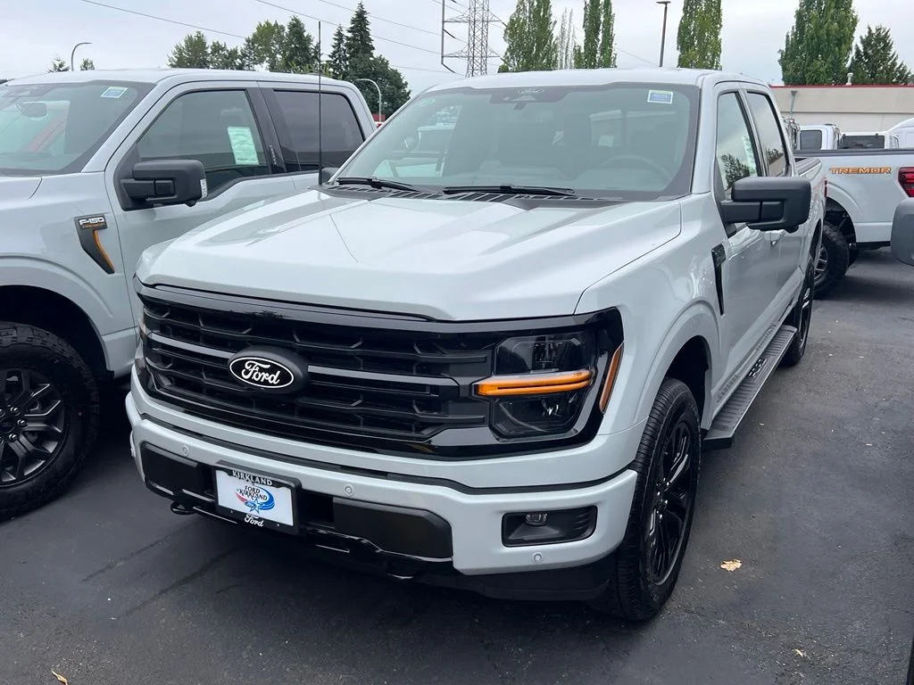 New 2026 White Ford XLT image 5