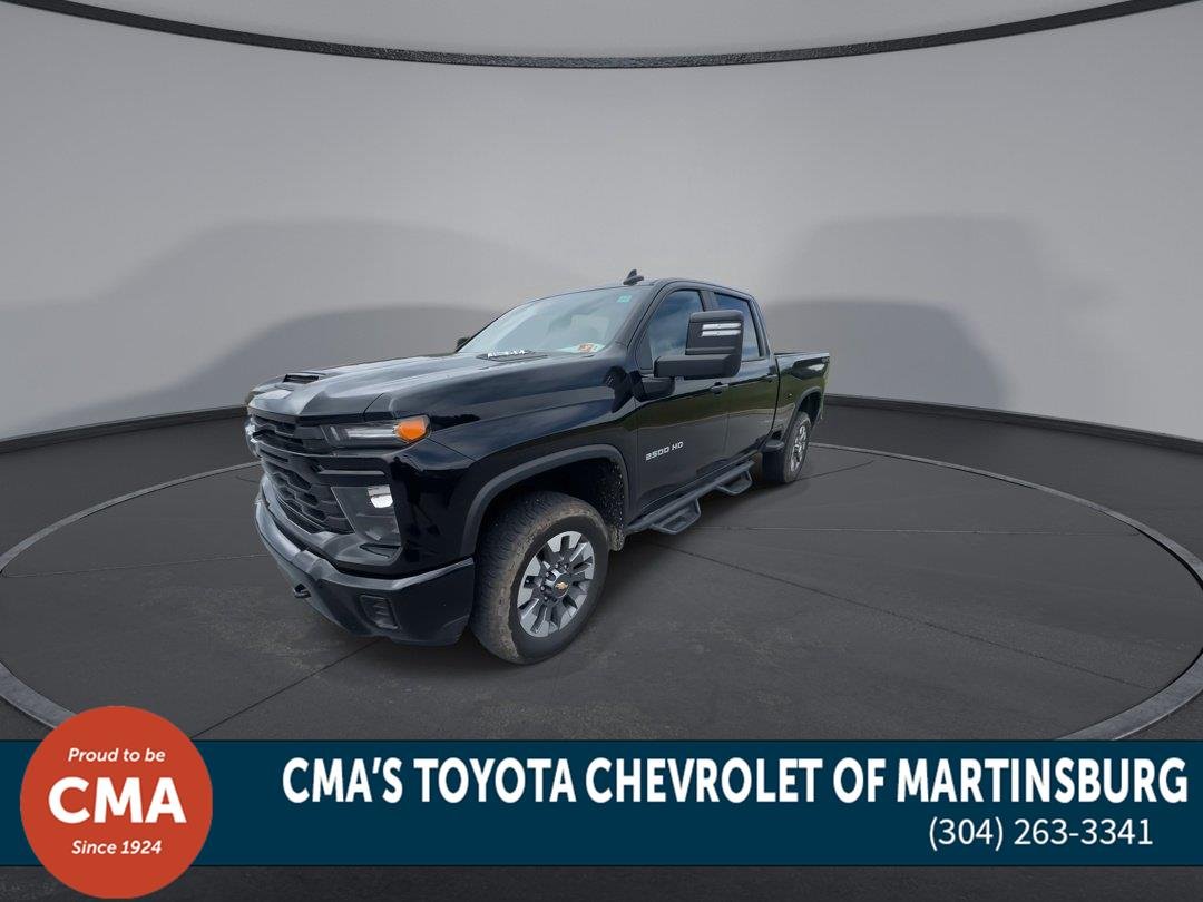 Used 2024 Black Chevrolet Custom image 4