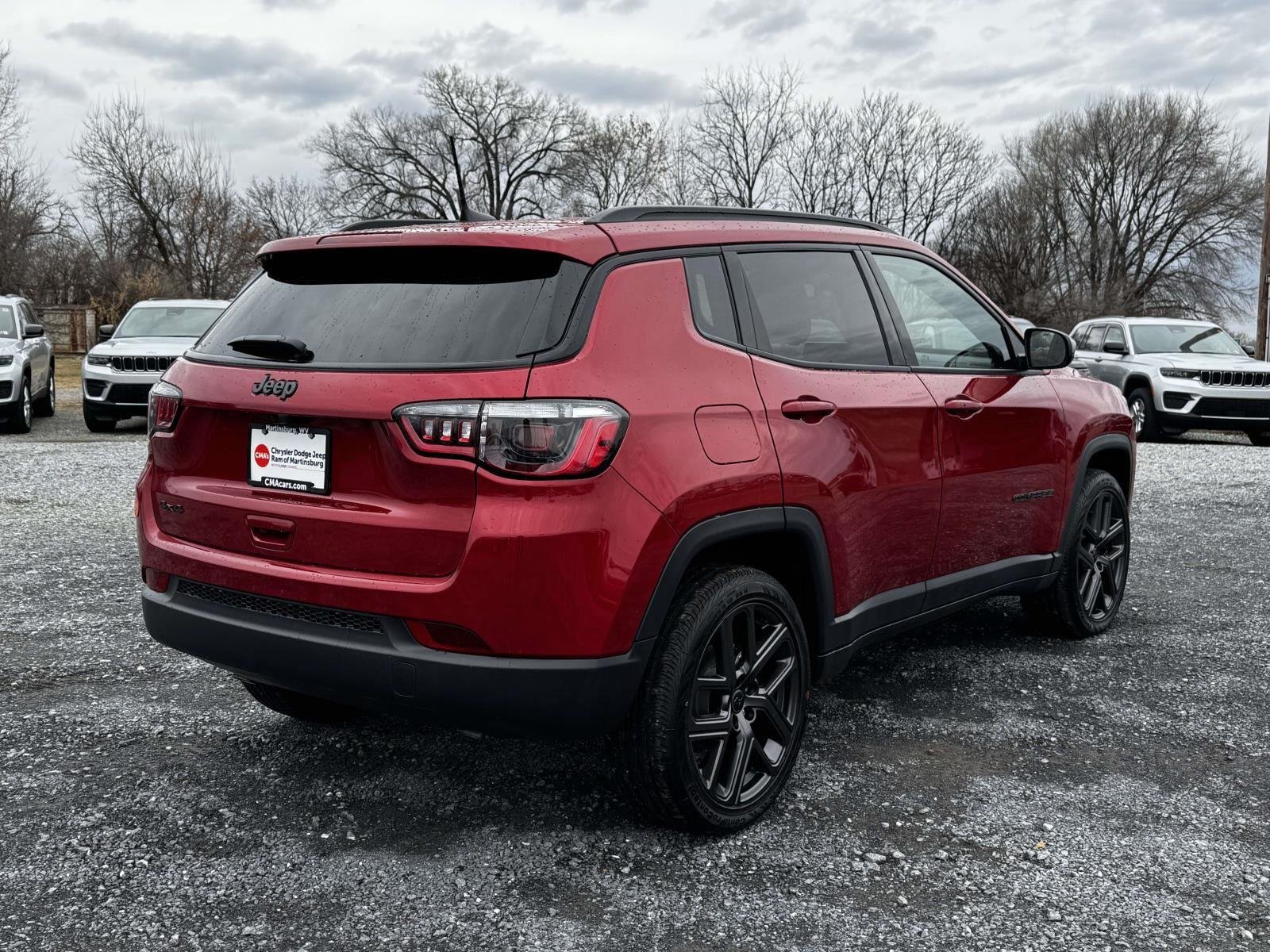 New 2026 Red Hot Pearlcoat Jeep Latitude Altitude image 21