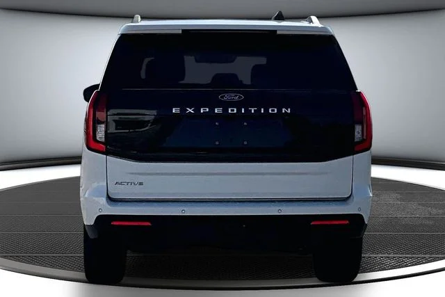 Used 2025 White Metallic Ford Active image 5