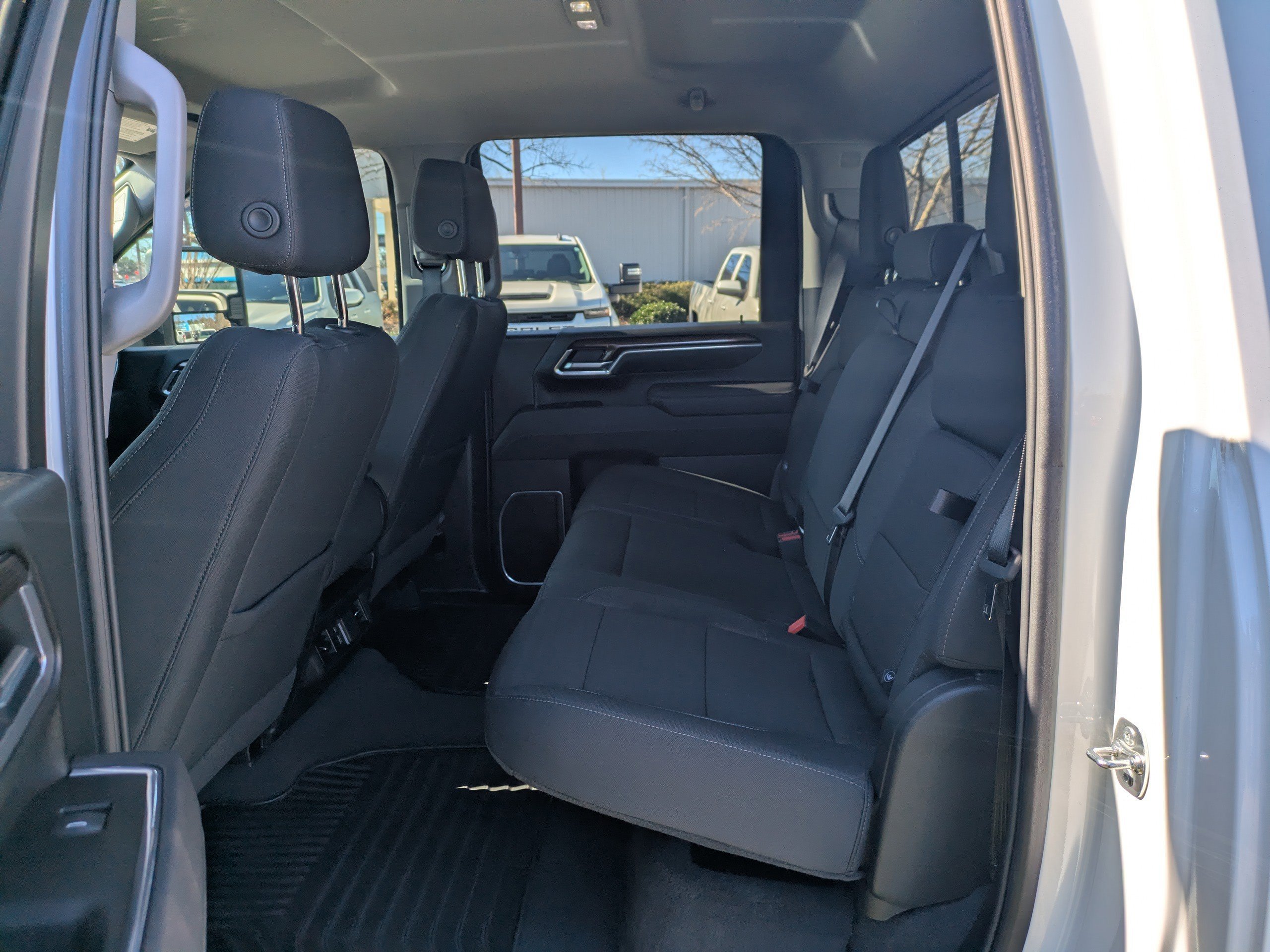 Used 2025 Summit White Chevrolet LT image 14