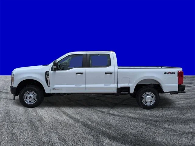 New 2026 Oxford White Ford F-350® XL image 7