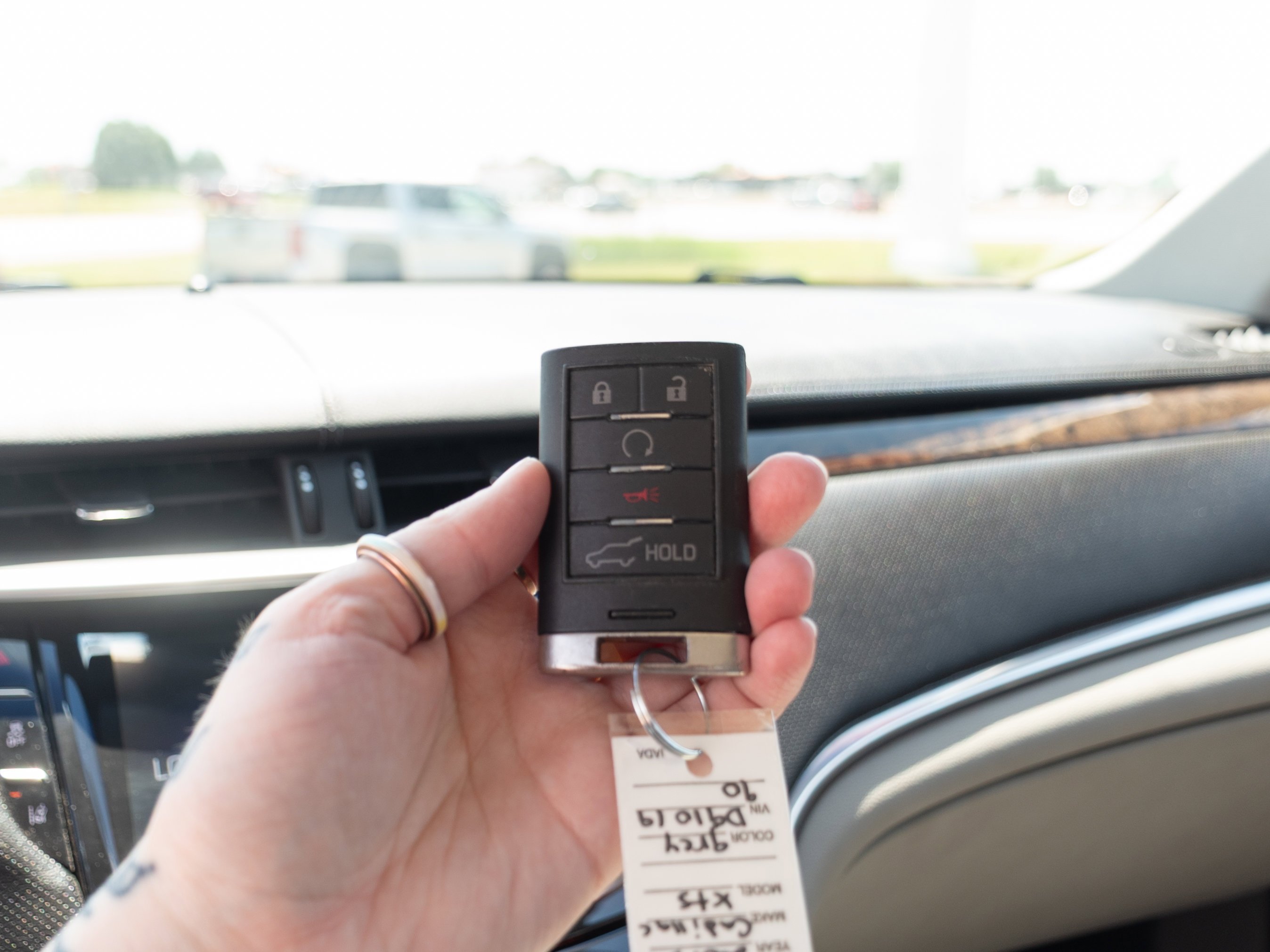 Used 2013 Graphite Metallic Cadillac Luxury image 14