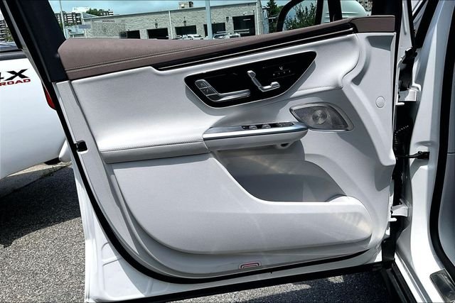 Certified Used 2023 White Mercedes-Benz 350 SUV image 18