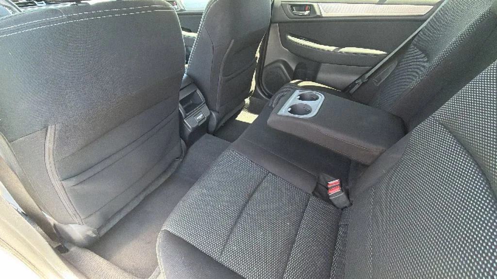 Used 2018 Crystal White Pearl Subaru 2.5i Premium image 24
