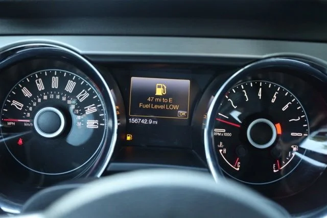 Used 2014 Silver Ford V6 Premium image 24