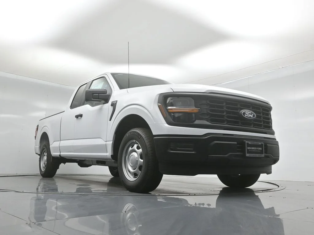 New 2026 White Ford XL image 38