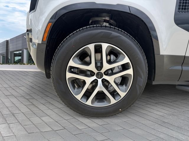 New 2026 Borasco Grey Land Rover X-Dynamic SE image 9