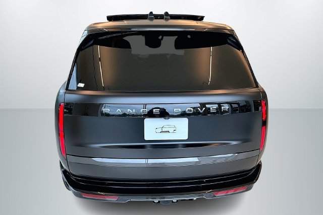 New 2027 Obsidian Black Satin Land Rover SE image 5
