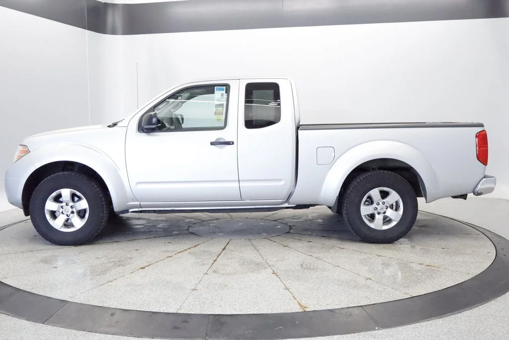 Used 2013 Nissan Frontier SV with VIN 1N6BD0CT5DN714618 for sale in Coon Rapids, Minnesota