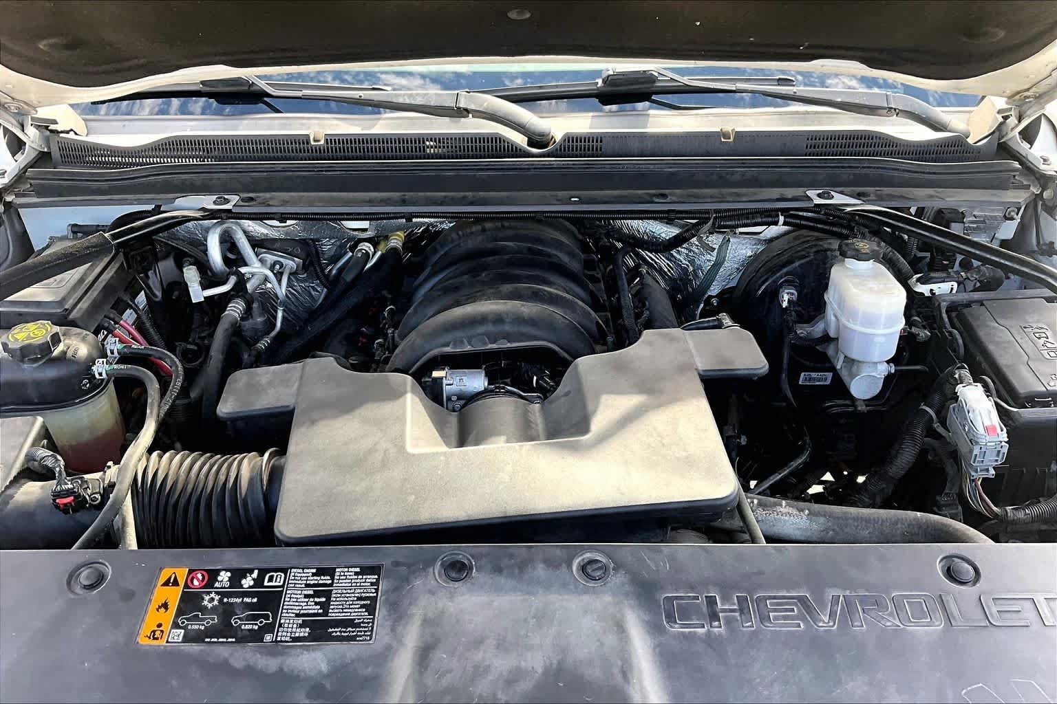 Used 2018 Summit White Chevrolet Premier image 32