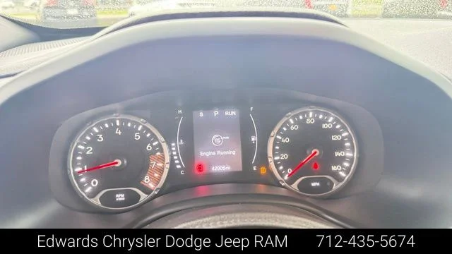 Used 2020 Gray Jeep Latitude image 18