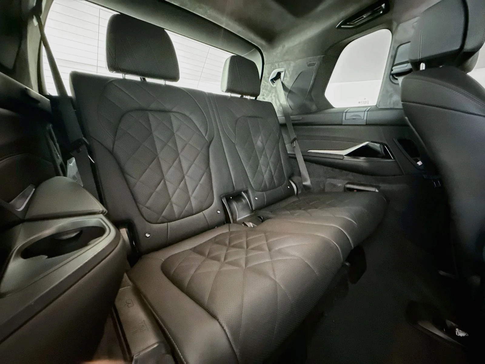 New 2027 Frozen Pure Grey Metallic BMW xDrive40i image 29