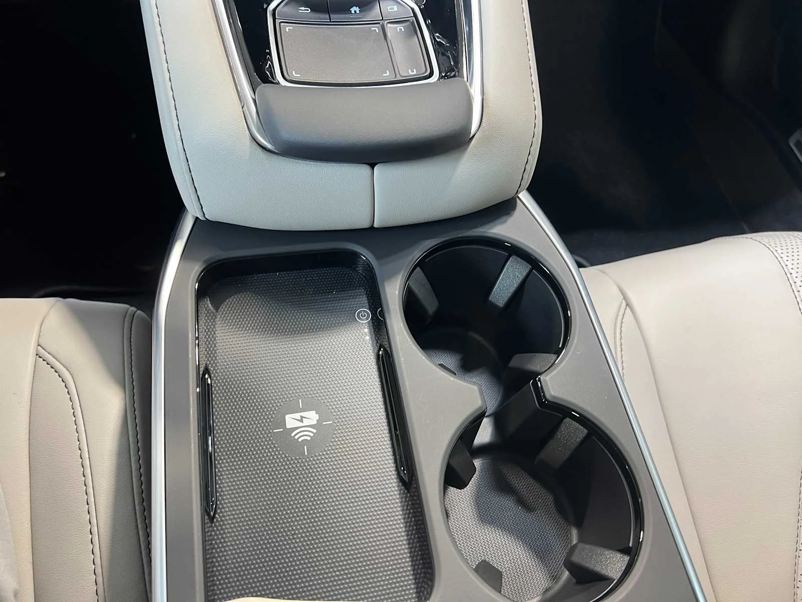 New 2026 Majestic Black Pearl Acura w/Technology Package image 23
