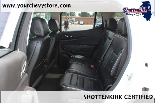 Used 2023 White GMC Denali image 14
