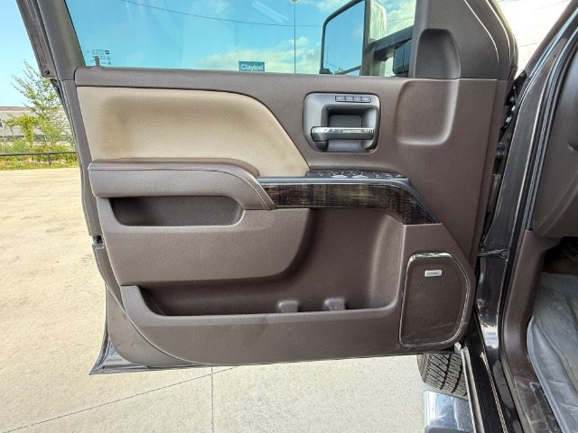 Used 2016 Iridium Metallic GMC Denali image 23