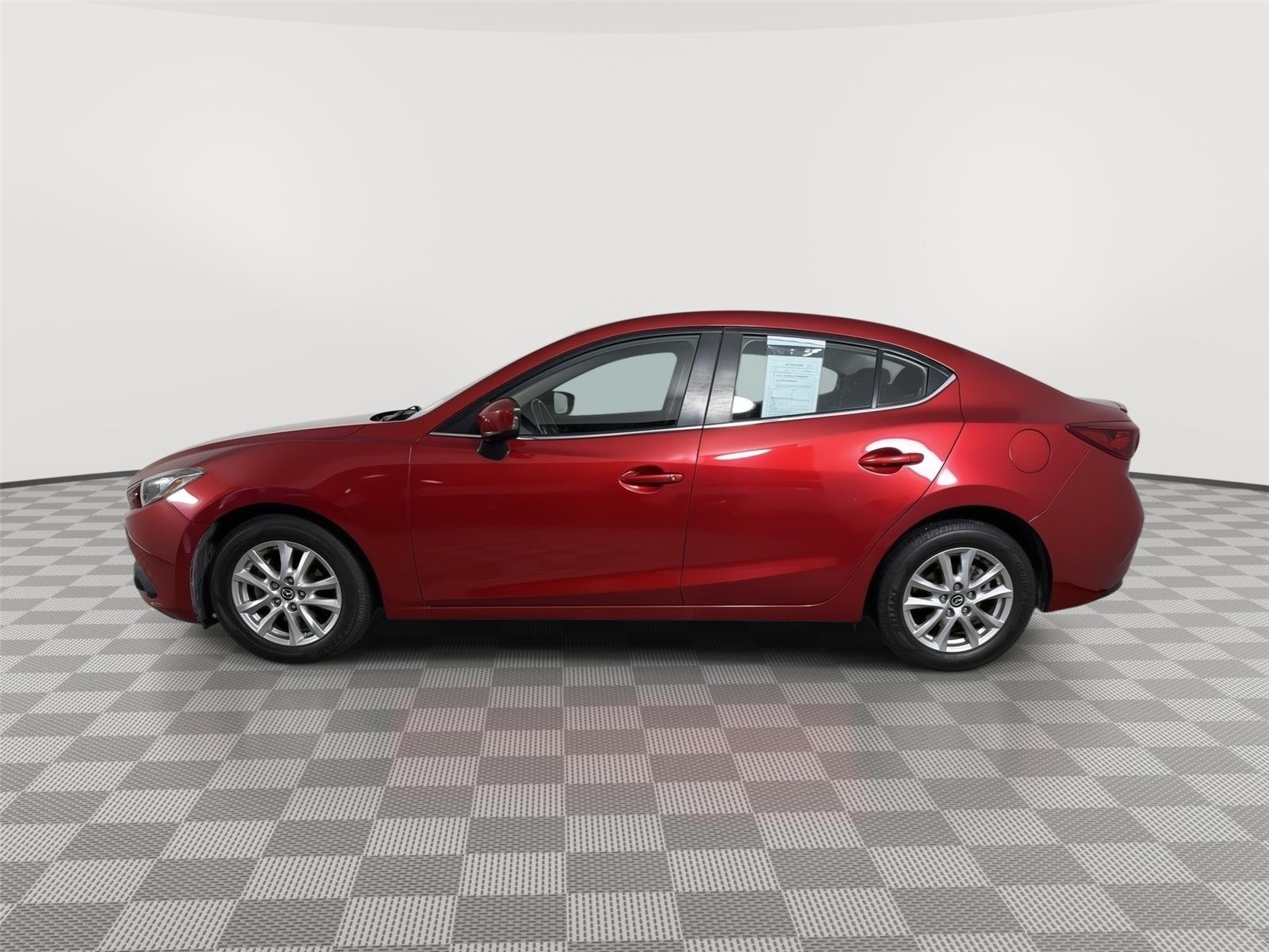 Used 2015 Soul Red Metallic Mazda i Touring image 4