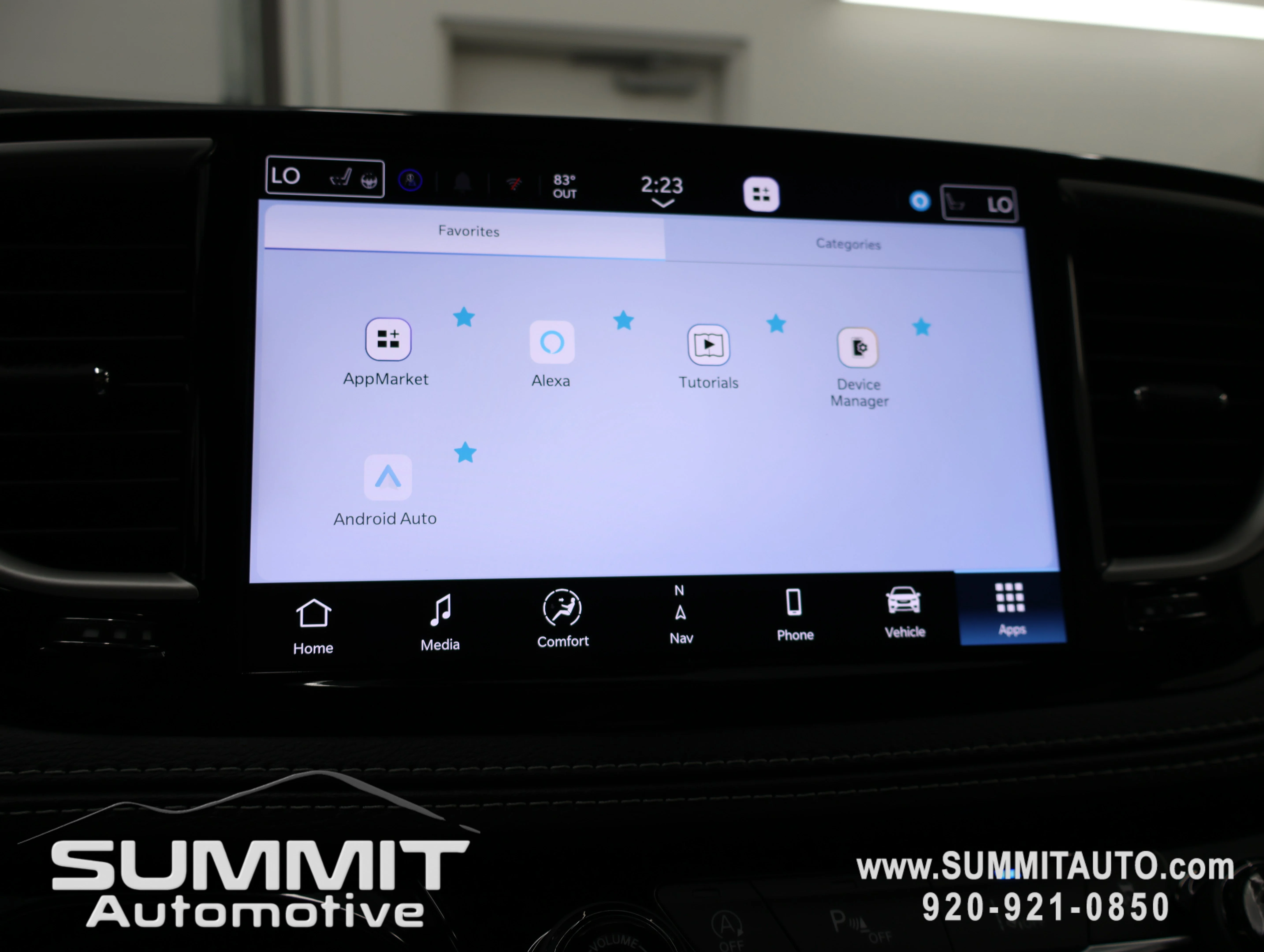 New 2027 Diamond Black Crystal Pearl-Coat Exterior Paint Chrysler Limited image 71