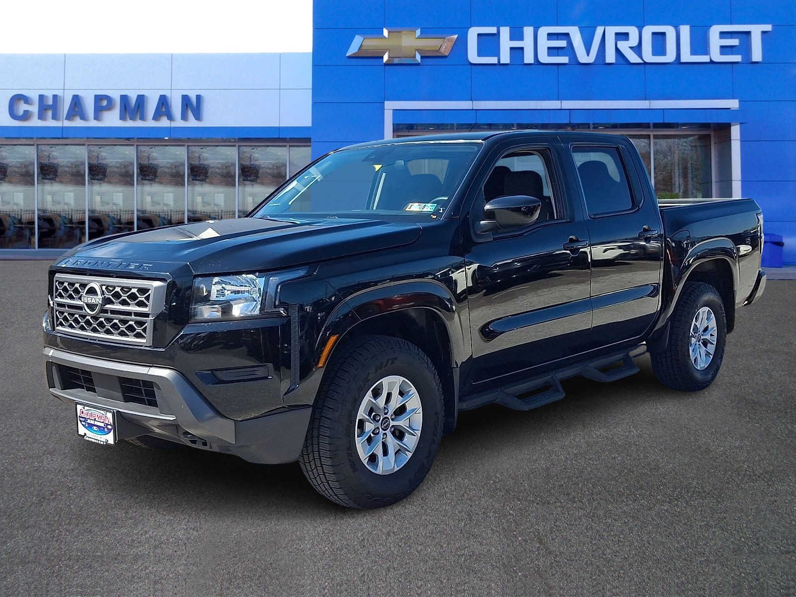 Used 2024 Black Nissan Crew Cab SV 4x4 image 3