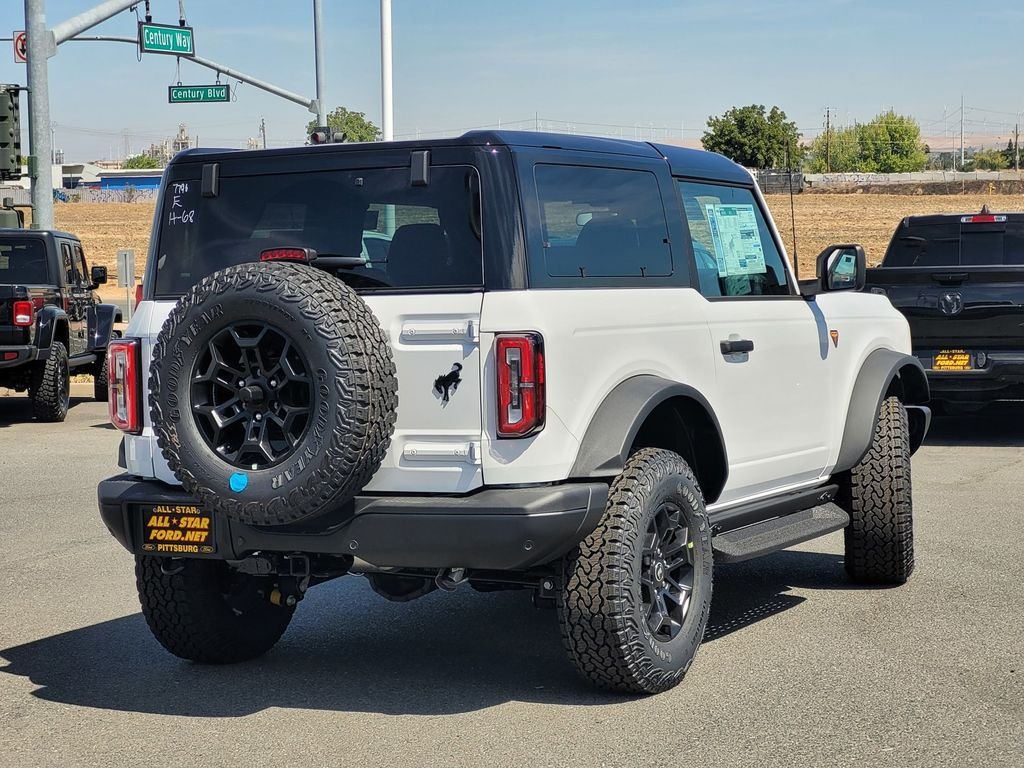 New 2026 Oxford White Ford Badlands® image 3