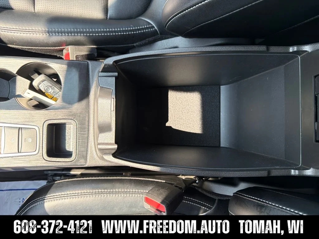 Used 2025 Black Ford Platinum image 25