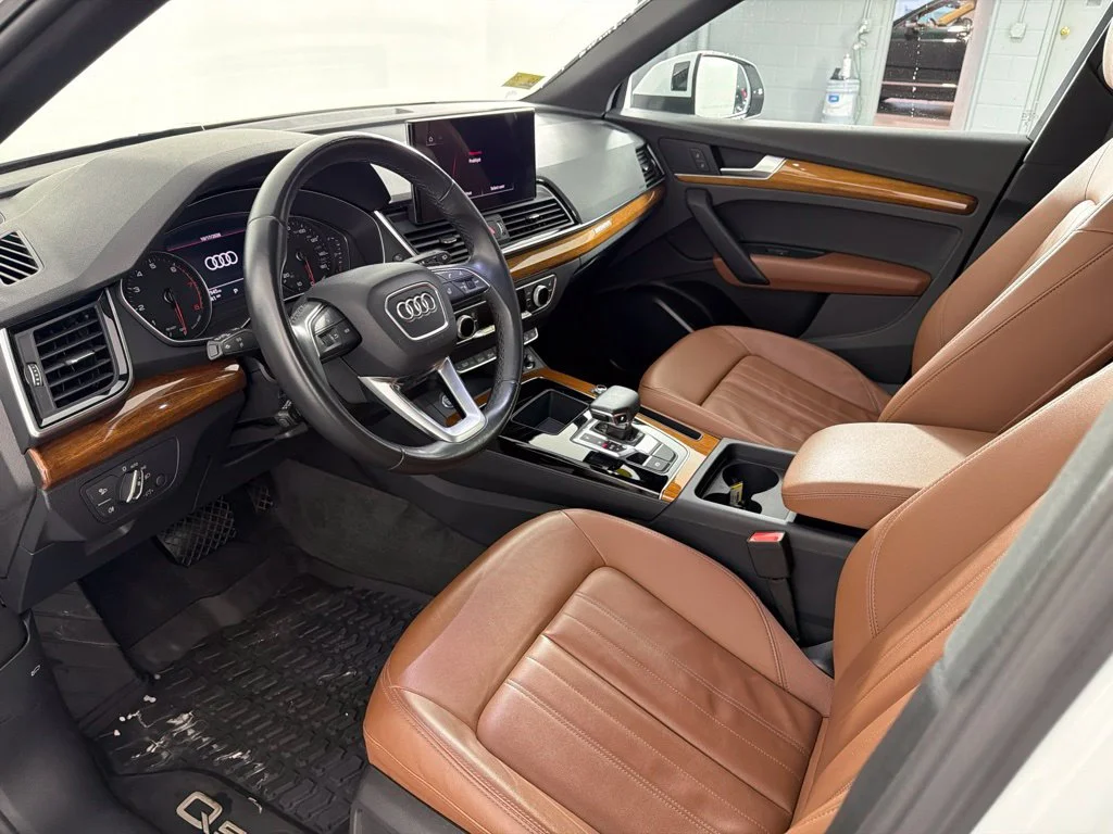 Used 2023 Glacier White Audi 45 S line Premium image 21