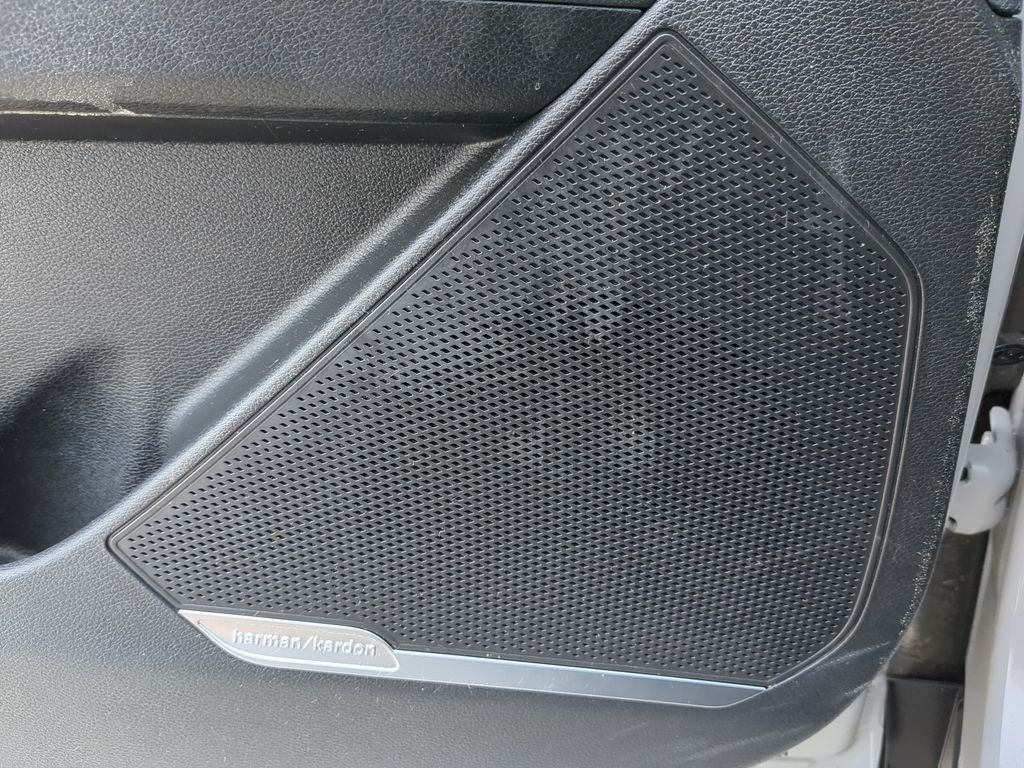 Used 2023 Gray Kia SX image 17