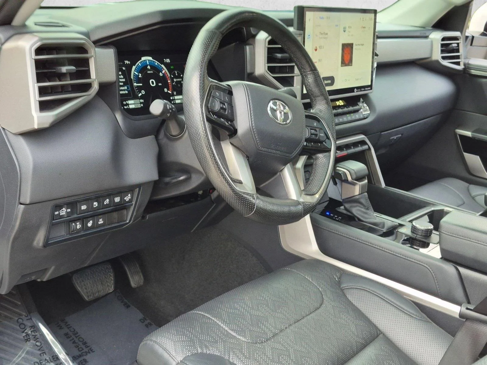 Used 2024 Ice Cap Toyota Limited Hybrid image 9