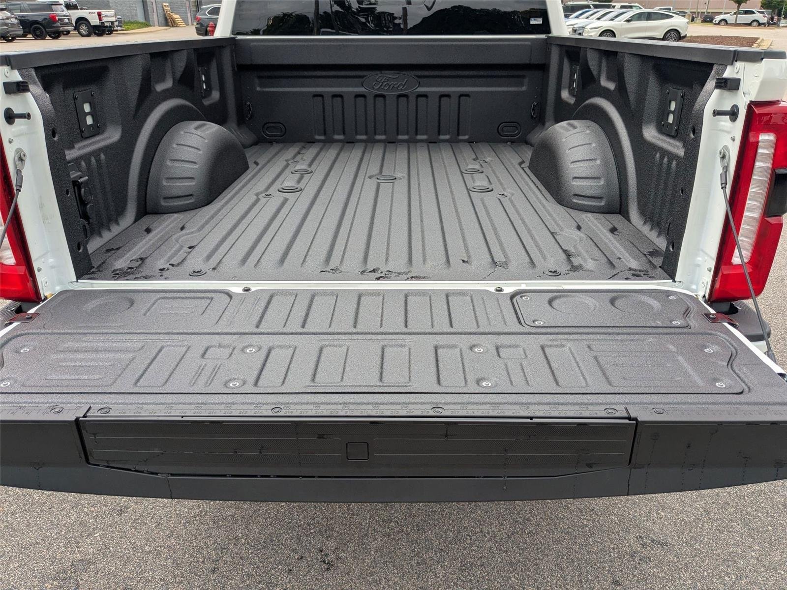 2025 Ford F-350 Super Duty Lariat - Photo 33