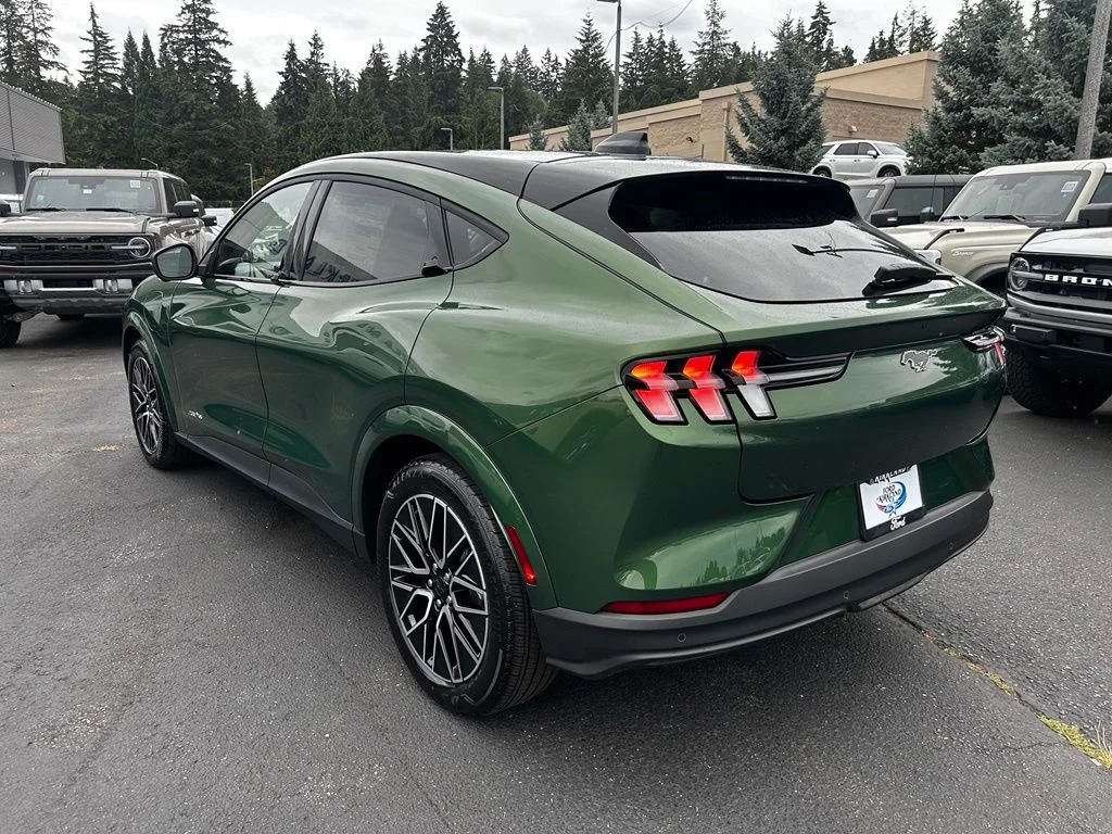New 2026 Eruption Green Metallic Ford Premium image 7