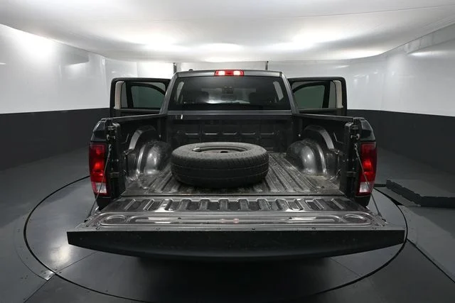 Used 2019 Gray Ram Tradesman image 30