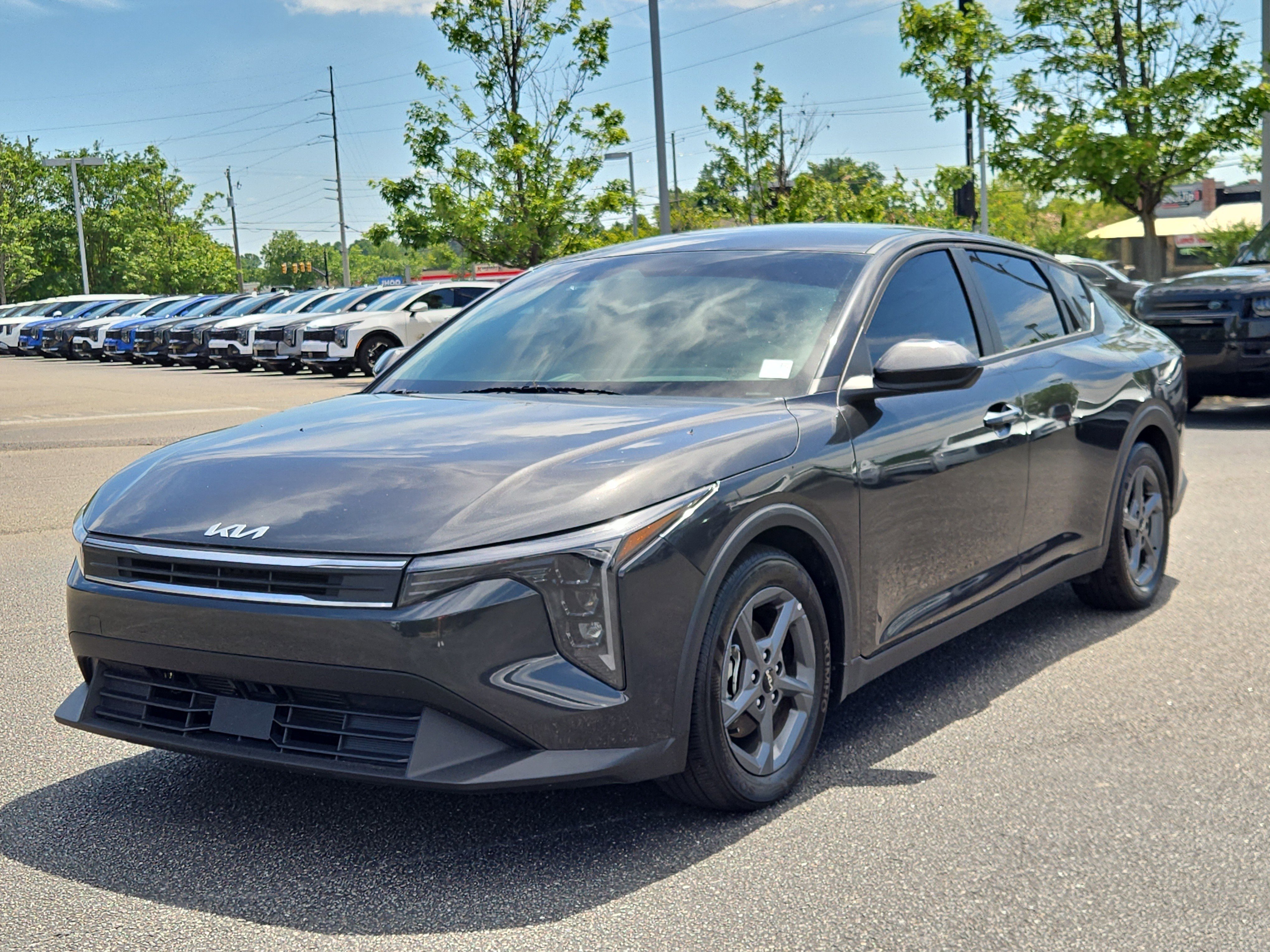 2025 Kia K4 LXS AT's photo
