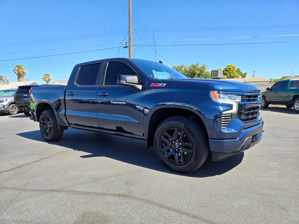 Used 2022 Northsky Blue Metallic Chevrolet RST image 1