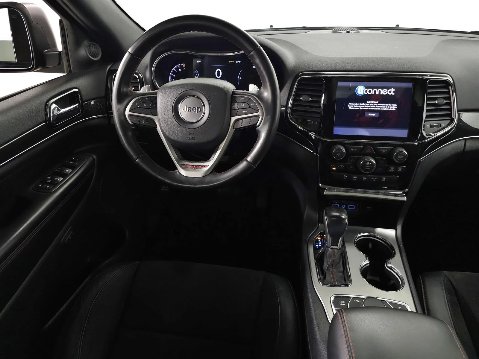 Used 2020 Black Jeep Trailhawk image 17