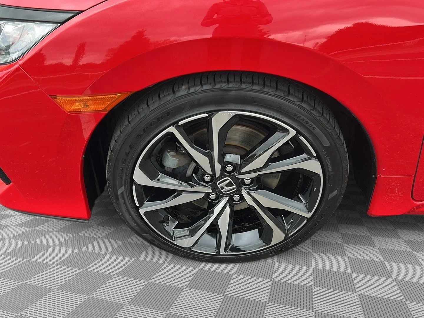 Certified 2017 Honda Civic Si with VIN 2HGFC1E57HH700800 for sale in Kansas City