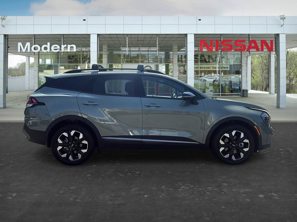Used 2024 Jungle Green Kia X-Line image 6