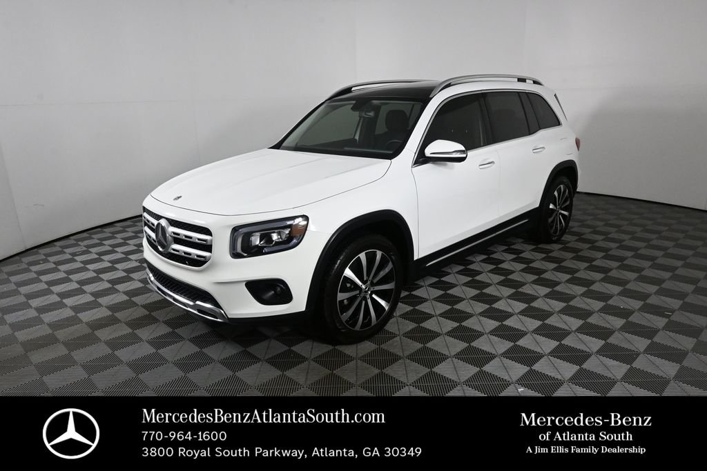2022 Mercedes-Benz GLB GLB 250's photo