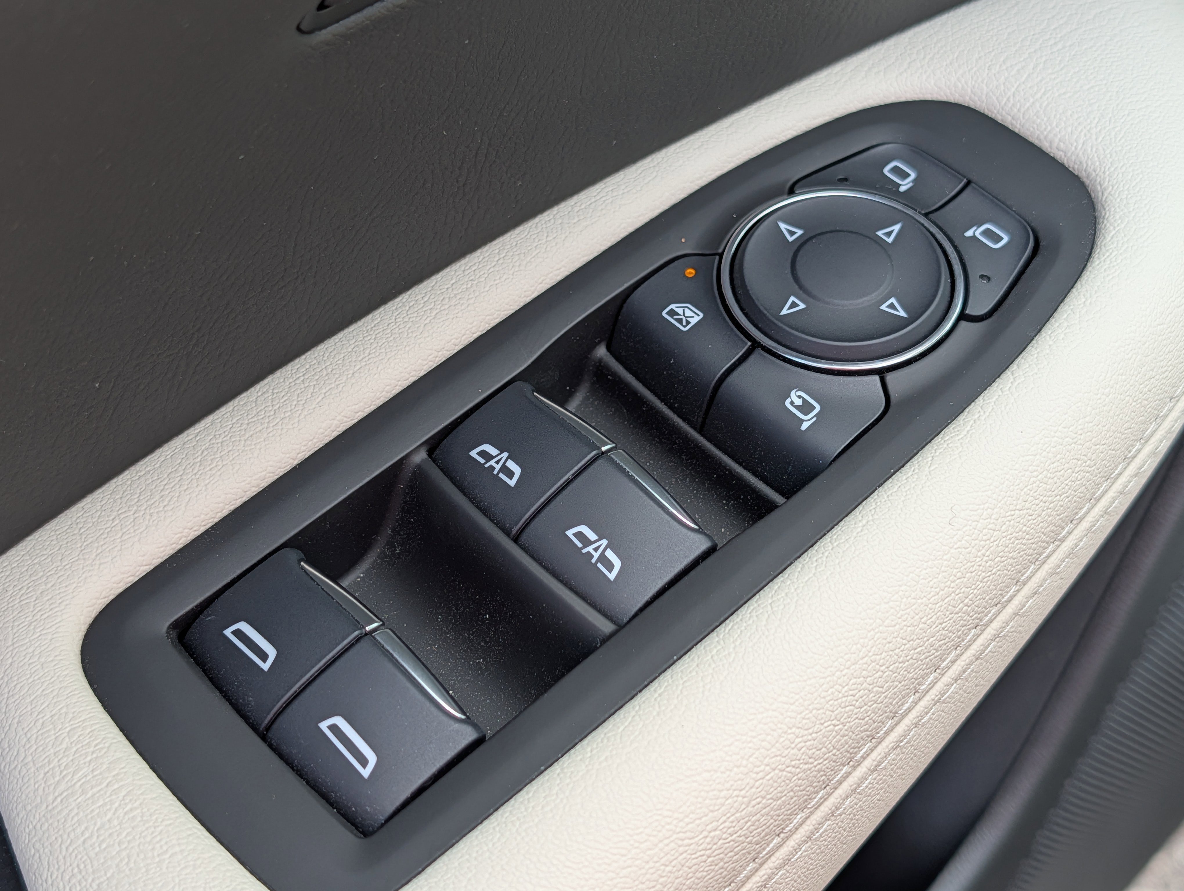 2025 Cadillac XT6 Sport - Photo 17