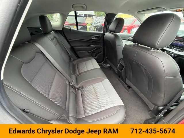 Used 2025 Red Chevrolet LT image 33
