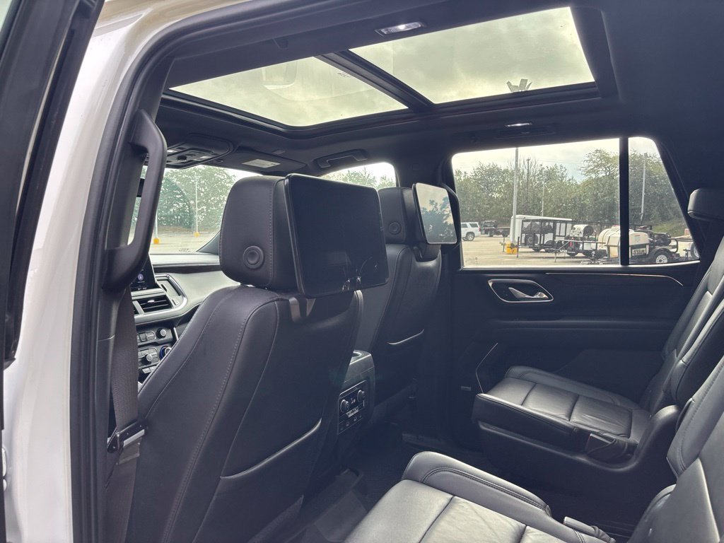 Used 2021 SUMMIT WHITE Chevrolet Z71 image 21